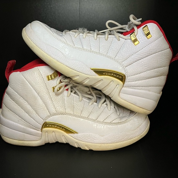 Air jordan 12 retro FIBA Size 7Y - Picture 2 of 6